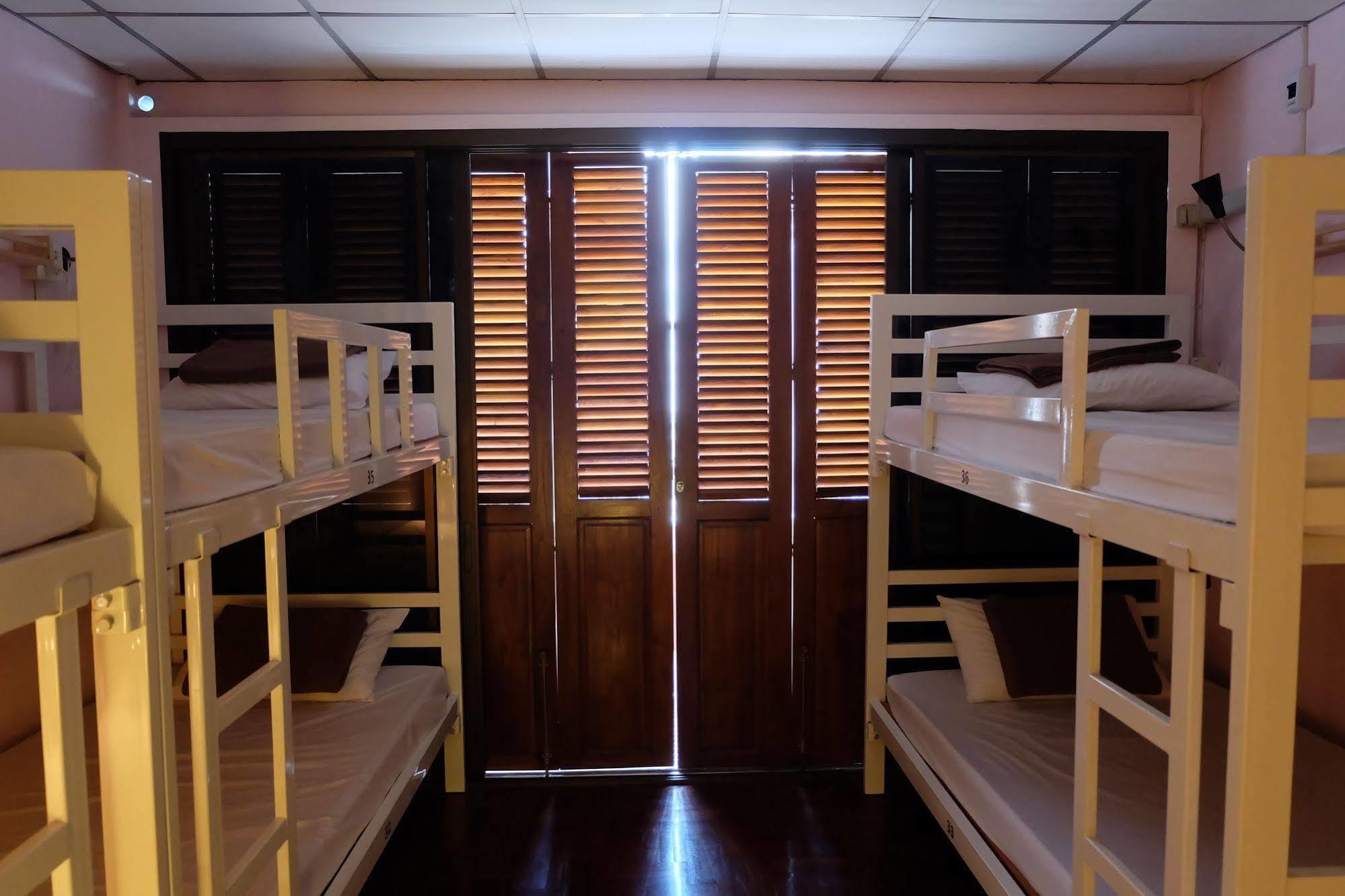 Tiny Hostel *